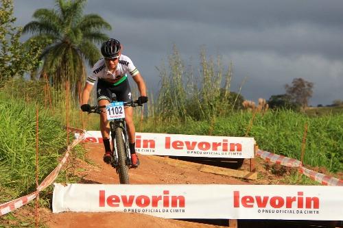 Atletas Specialized destacam-se na CIMTB Levorin e conquistam pontos UCI / Foto: Bruno Fernandes / Noispedala